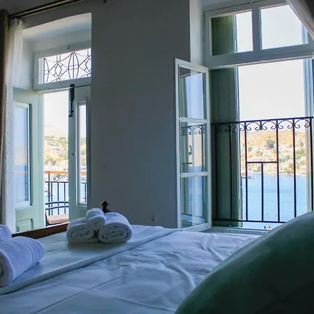 Doukissa's House I -symi - House With Sea View Apartment