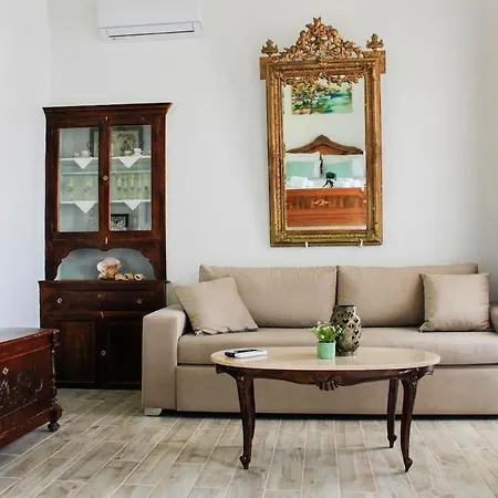 아파트 Doukissa's House I -symi - House With Sea View