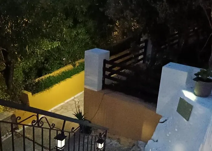 Doukissa's House I -symi - House With Sea View シミ