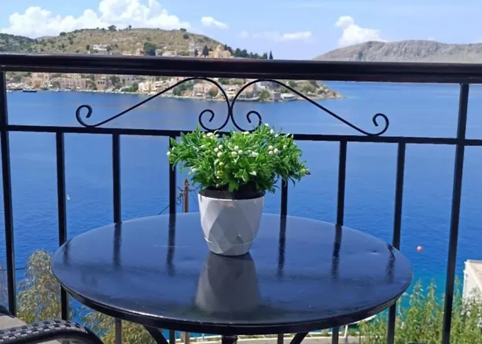 アパート Doukissa's House I -symi - House With Sea View シミ