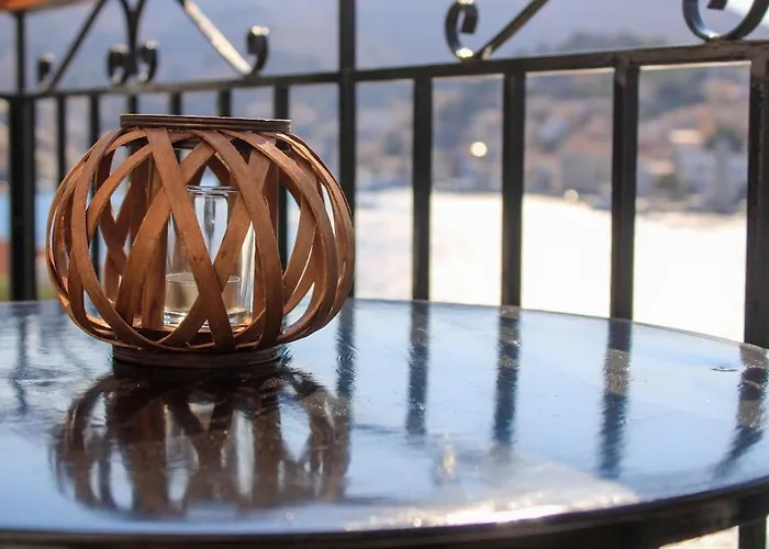 Doukissa's House I -symi - House With Sea View アパート