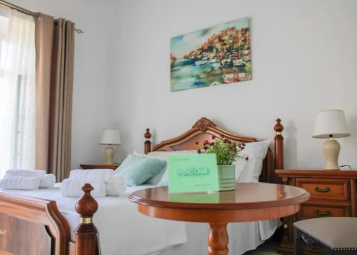 Doukissa's House I -symi - House With Sea View アパート